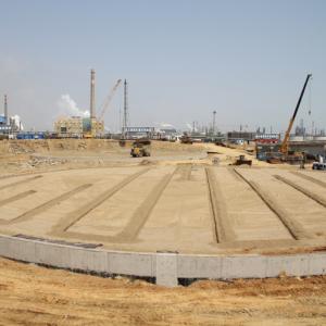 전도 보조 양극