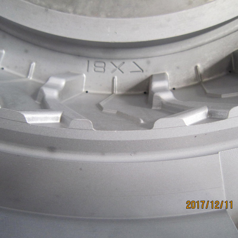 18x7 노펑크 타이어 mold