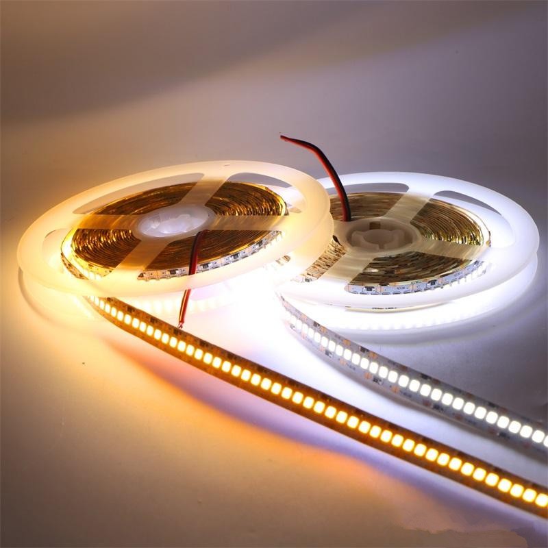높은 품질 240LED 당 미터 Smd 2835 높은 루멘 높은 광도 12v LED 유연한 스트립 조명