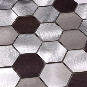 회색 타일 신제품 욕실 변기