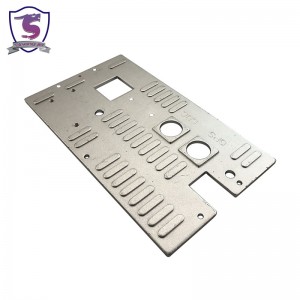 전자 장치 용 금속 커버 플레이트