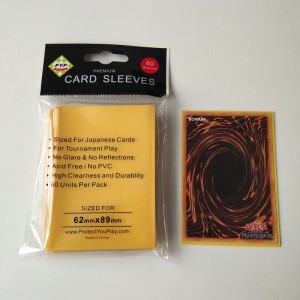 62X89mm 일본 / 소형 YGO 솔리드 옐로우 도박 카드 보호 슬리브