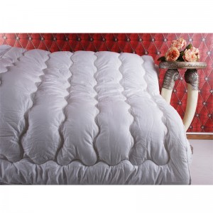 화이트 컬러 퀼트 합성 섬유 이불