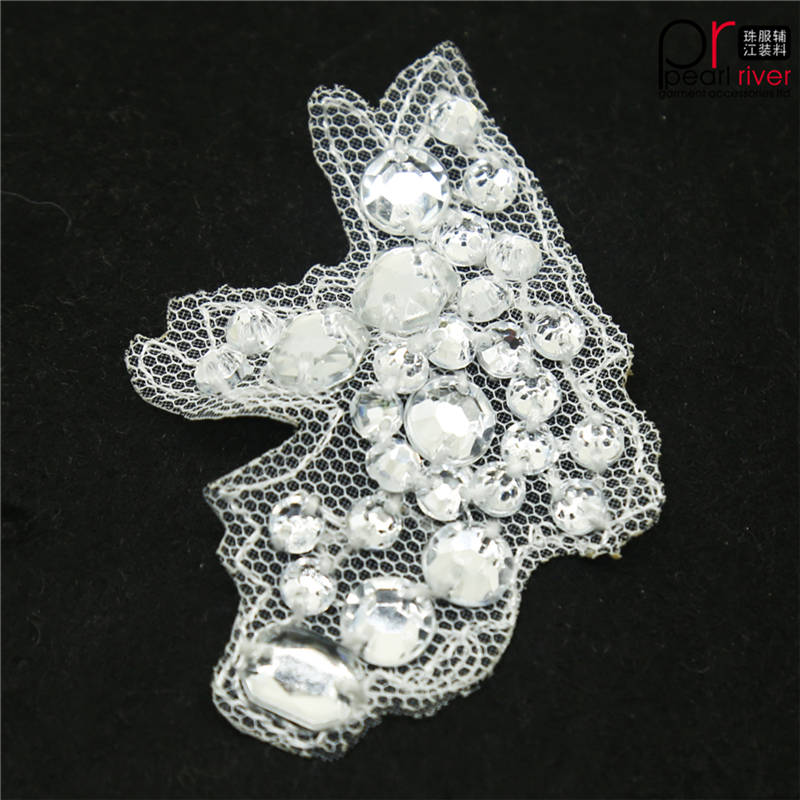 새로운 디자인 수제 크리스탈 모조 다이아몬드 의류 및 장식