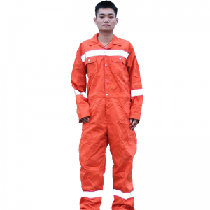 당신은 행복하게 workwear의 정의 여행을 착수 할 수 있습니다.