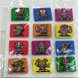 중국 공장 Tinplate 버튼 금속 핀 배지와 화려한 로고 배지