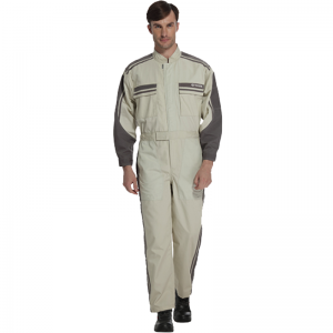 Workwear는 구매하지 않고 사용자 정의해야합니다.