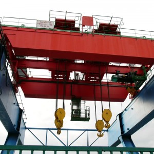 더블 트롤리가 장착 된 더블 빔 오버 헤드 크레인