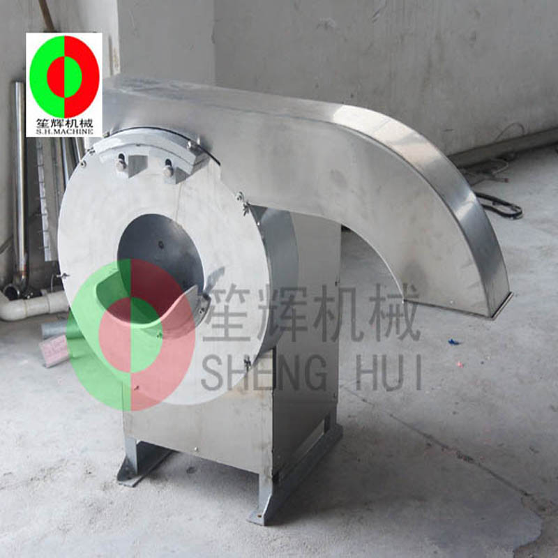 작은 야채 절단기는 가정에서도 사용할 수 있습니다.