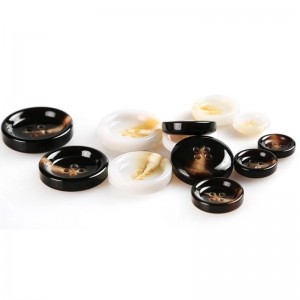 많은 크기의 주식 도매 패션 셔츠 복장 버튼 3