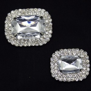 새로운 디자인 우아한 화이트 쥬얼리 투명 아크릴 라인 석 버튼을 파는 봉제 플라스틱 버튼 9