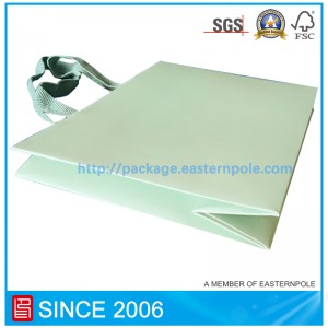 뒤집힌 하이 엔드 페이퍼 백