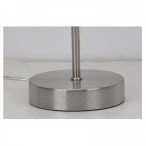 린넨 그늘이있는 테이블 램프