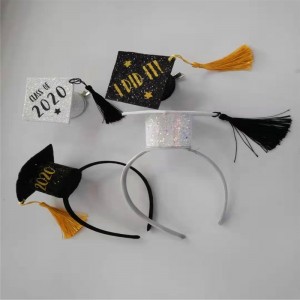 졸업 시즌 파티 여름 휴가 모자와 모자