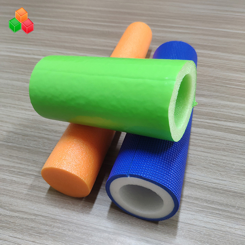 실내 운동장 장비 / 포장을위한 주문 모양 로고 색깔 최고 연약한 빈 거품 관 PVC EVA EPE 거품 둥근 관