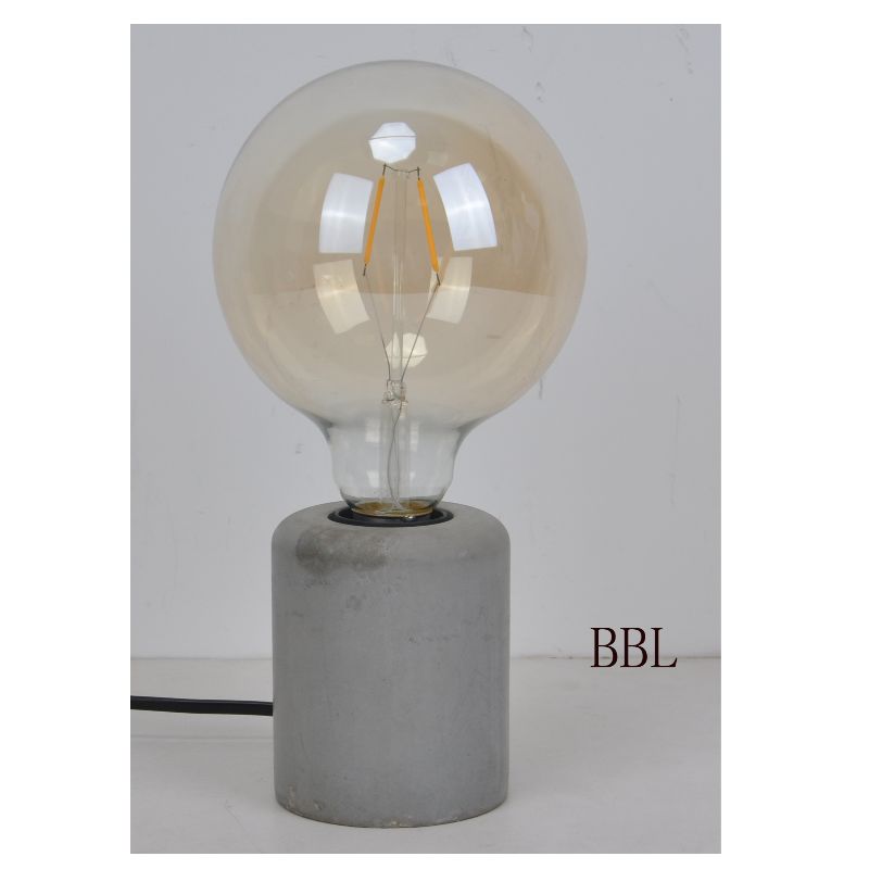 작은 기둥 콘크리트 기반의 테이블 램프