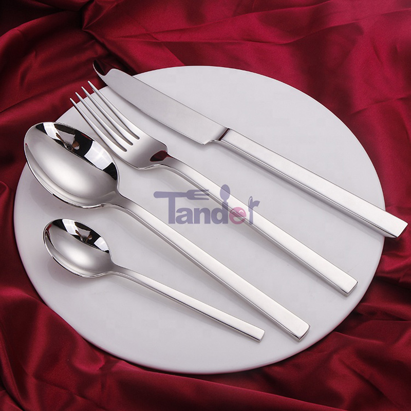 스테인리스 칼 붙이는 결혼식 피로연을위한 4pcs 테이블 양식기 세트