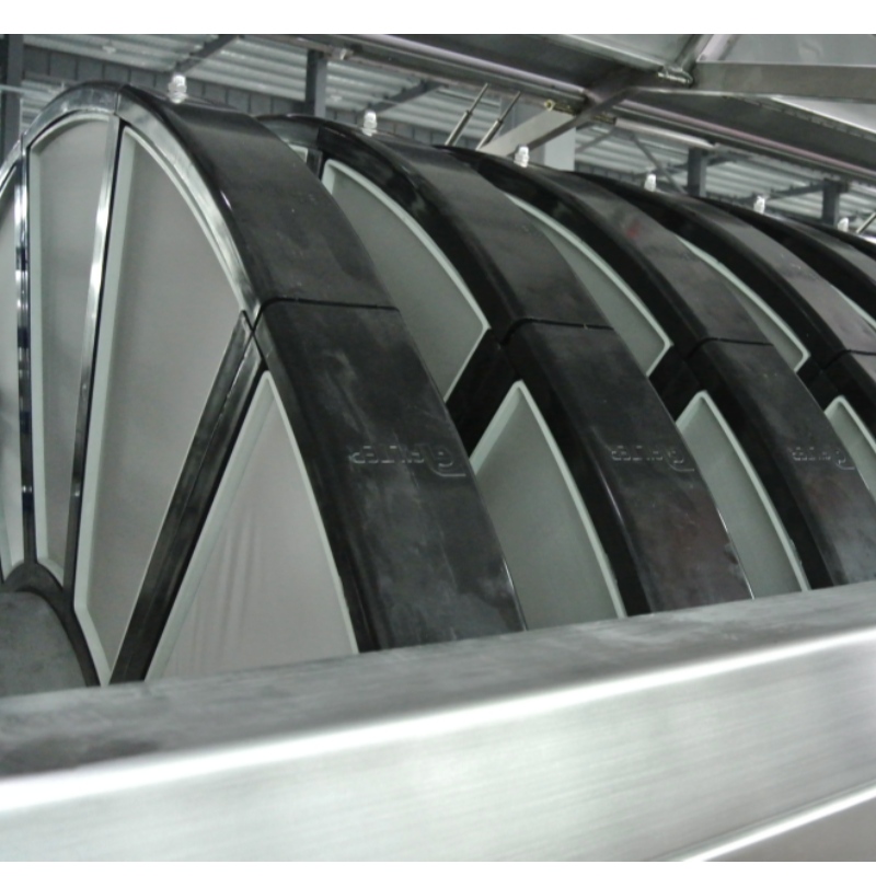 완전 폐쇄 형 디스크 필터