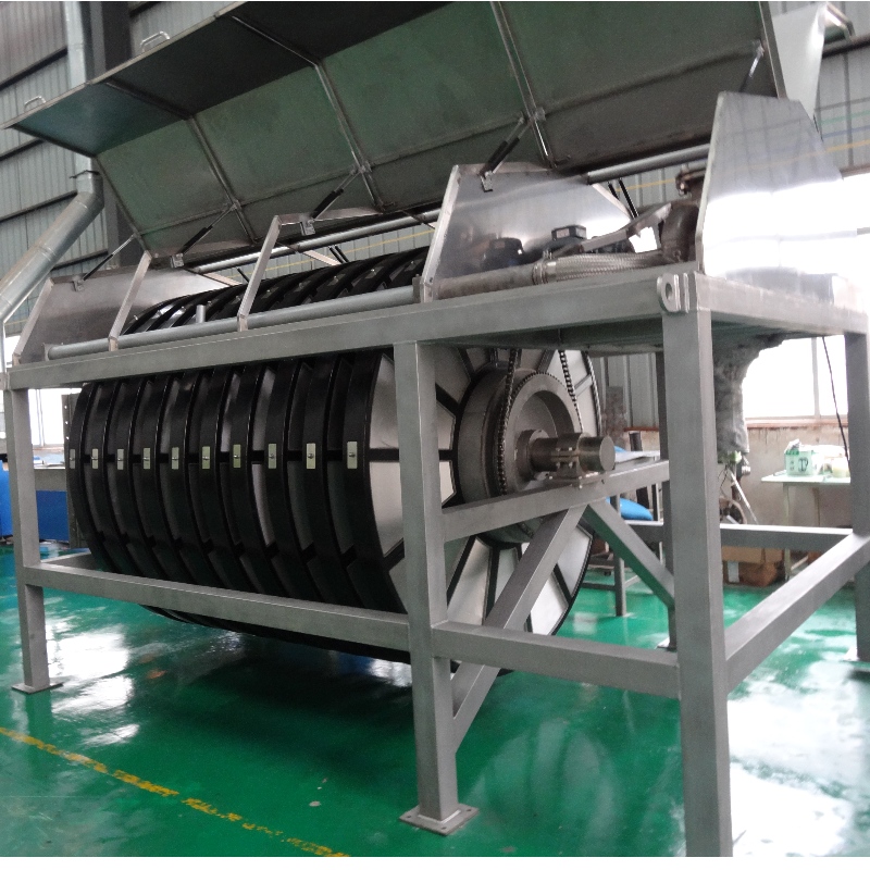 완전 폐쇄 형 디스크 필터