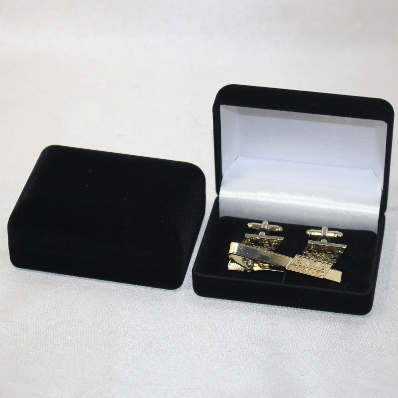 프로젝트 D - 45 소매 단추, 넥타이 클립 또는 메달, 동전 과 배지 용 원형 벨벳 상자, mm.84 * 64 * 36, 무게 약 48 그램