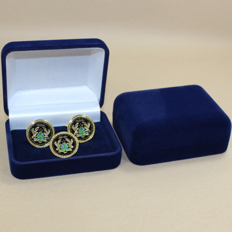 프로젝트 D - 45S 원형 벨벳 케이스 로 두 개의 소매 단추, 길이 가 60 mm 인 넥타이 클립 이나 여러 개의 배지, 동전, 메달 등 을 사용 하여 mm 입 니 다.75 * 95 * 32mm, 무게 약 65g