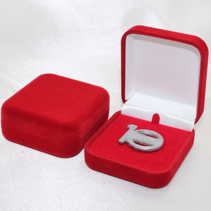 프로젝트 F - 24 원형 벨벳 배지 와 코 인 박스, mm.52 * 57 * 25, 무 게 는 26g