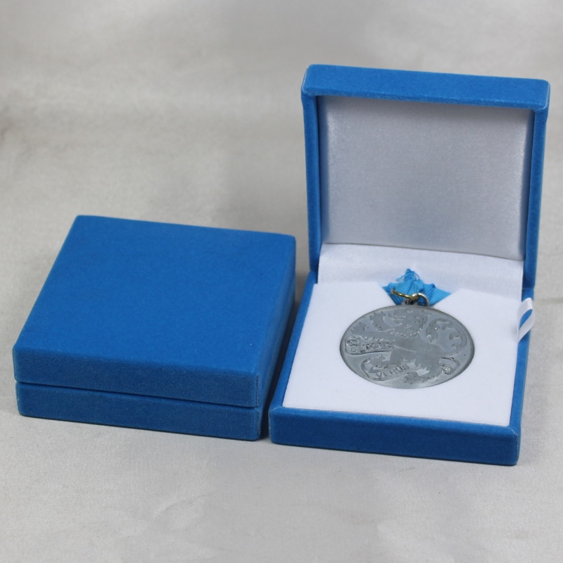 50-60 mm 코인, 배지, 커프스 단추, 타이 클립, 메달 등을위한 V-06 사각 플라스틱 Flannelette 상자. 88 * 91 * 33, 무게 약 85g