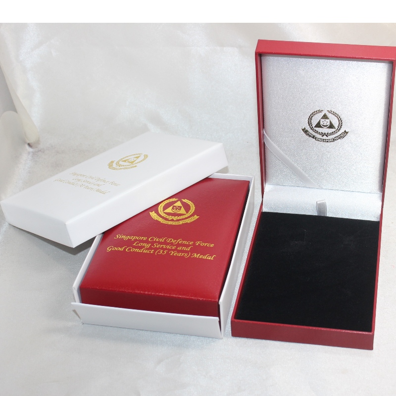 75 * 120 mm 메달, 동전 및 배지 등을위한 V-15S 사각형 인조 가죽 종이 상자. 97 * 143 * 34, 무게 약 170g