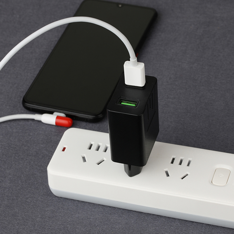 휴대 전화 빠른 충전기 범용 어댑터 2USB 포트 범용 멀티 여행 충전기 휴대용 충전기 공장 OEM