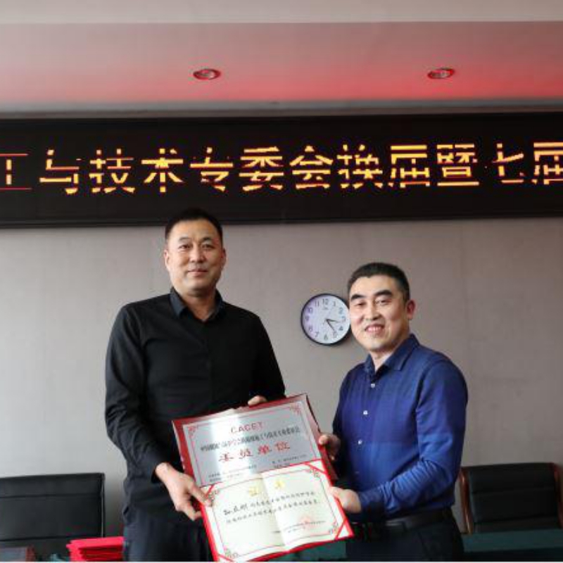 반도체 전자 루프가 태어나지 않고 전통적인 전도도보다 10 배 더 높습니다.