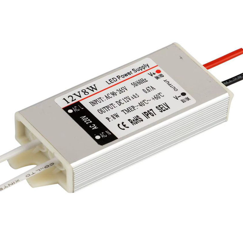 12V 8W 방수 LED 전원 저온 방수 테스트.