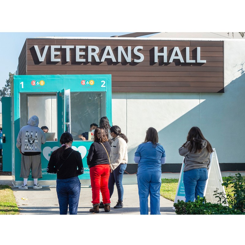 미국은 금요일에 283,000 명 이상의 코로나 바이러스 사건을보고했습니다.