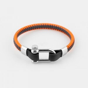 가죽 팔찌 를 짜다