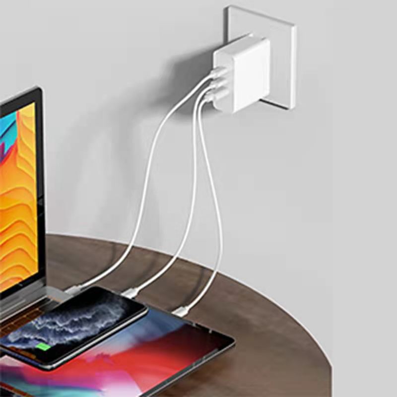 스마트 폰 또는 다른 장치 용 충전기를 선택하는 방법?