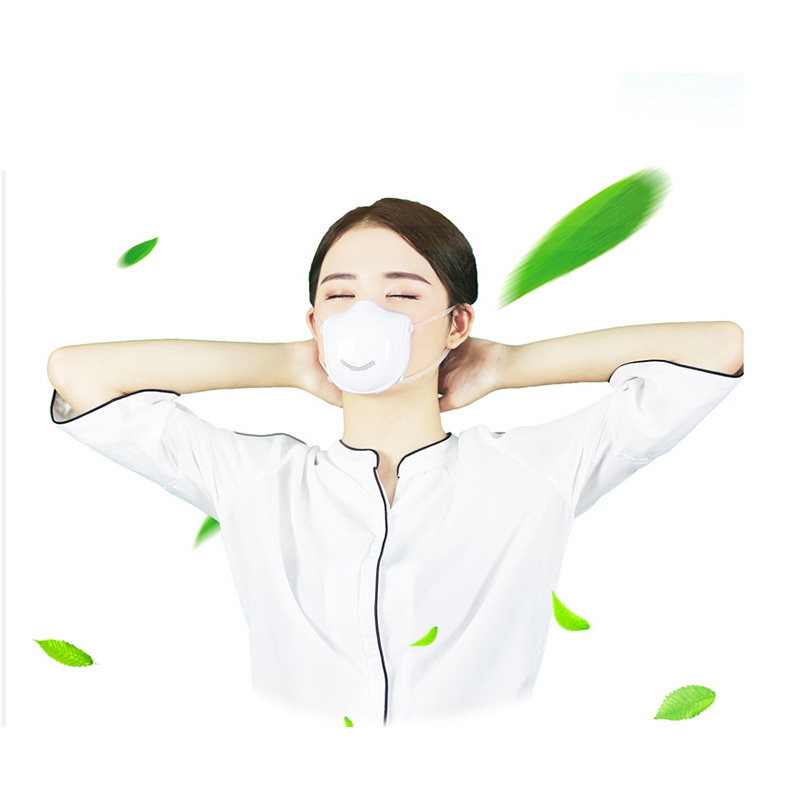 Covid-19의 확산을 늦추려면 가면을 사용하십시오.