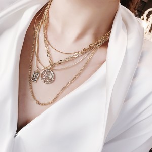 간단하고 다용식 스웨터 체인