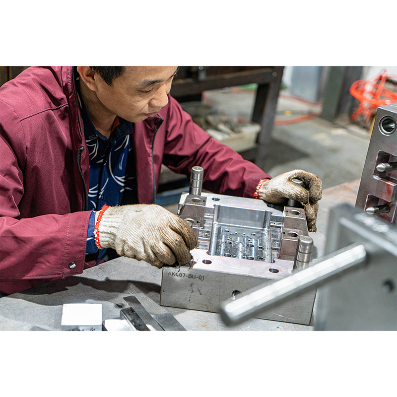 사출 금형 제조 공정 제 2 부