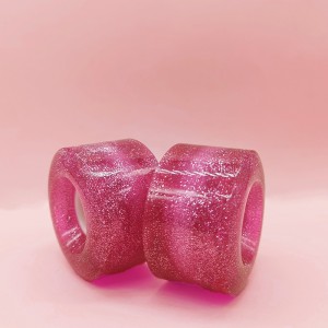 사용자 정의 쿼드 스케이트 바퀴 투명 PU 재료 반짝이 분말 LED