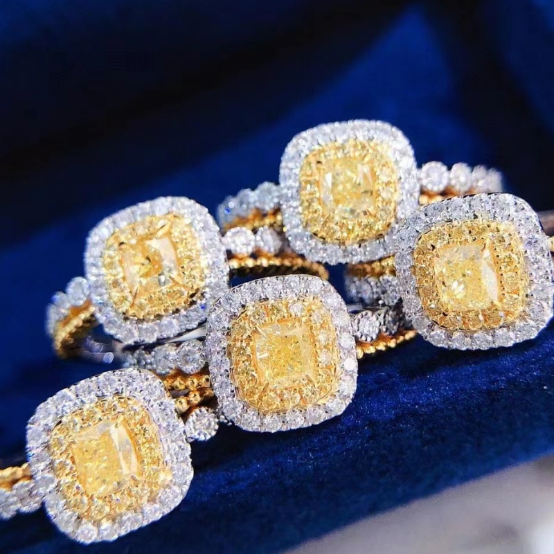 럭셔리 사용자 정의 9K/10K/14K/18K 단단한 금 반지 Prinpcess 잘라 0.6CT 약혼 반지