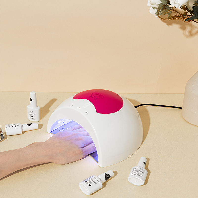 폴리 젤 손톱에 대한 안내서