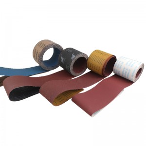 에머리 천의 롤