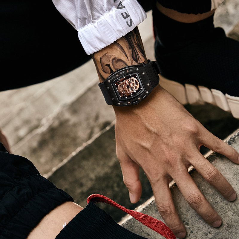 McKinsey는 보고서를 발표했습니다. 향후 5 년간, 고급 보석 및 고급 시계 산업은 빠르게 성장할 것입니다!