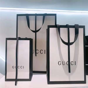 맞춤형 포장 가방 화려한 가방 선물 가방 쇼핑 가방 핸드백 포장 가방 독점 로고 5 색 인쇄 종이 가방 크래프트 백