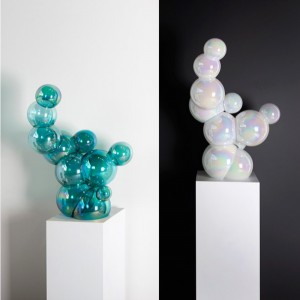 흰색 정사각형 조각 기지