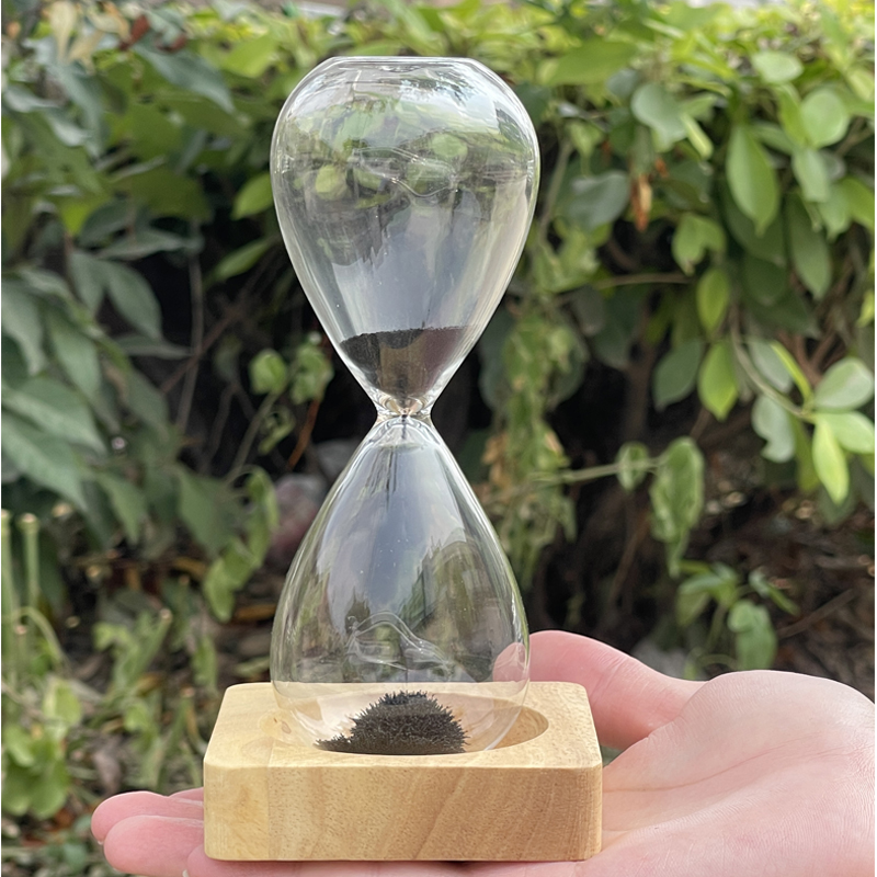 Amazon Hot Deals 유리 수제 창조적 기념품 선물 15/30minute 마그네틱 모래 타이머 모래 시계가있는 나무베이스