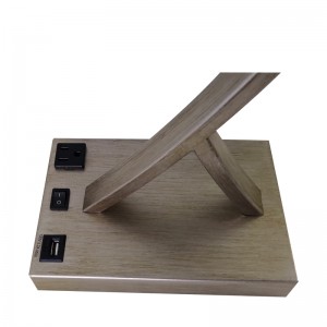 /off 로커 스위치, 편리한 콘센트 및 객실의 USB 충전 포트가있는 골동품 실버 마감 데스크 램프