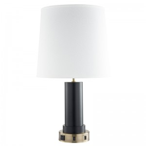 골동품 황동 및 검은 색 마감 처리 된 커스텀 나이트 즈 램프, ON/OFF 로커 스위치, 편리한 콘센트 및 객실의 USB 충전 포트