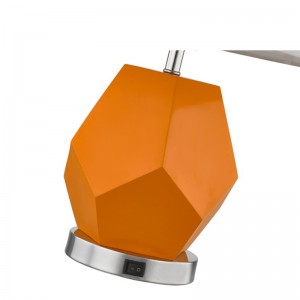 수지 바디와 호텔 객실의/off 로커 스위치가있는 Hampton Inn 호텔 테이블 램프