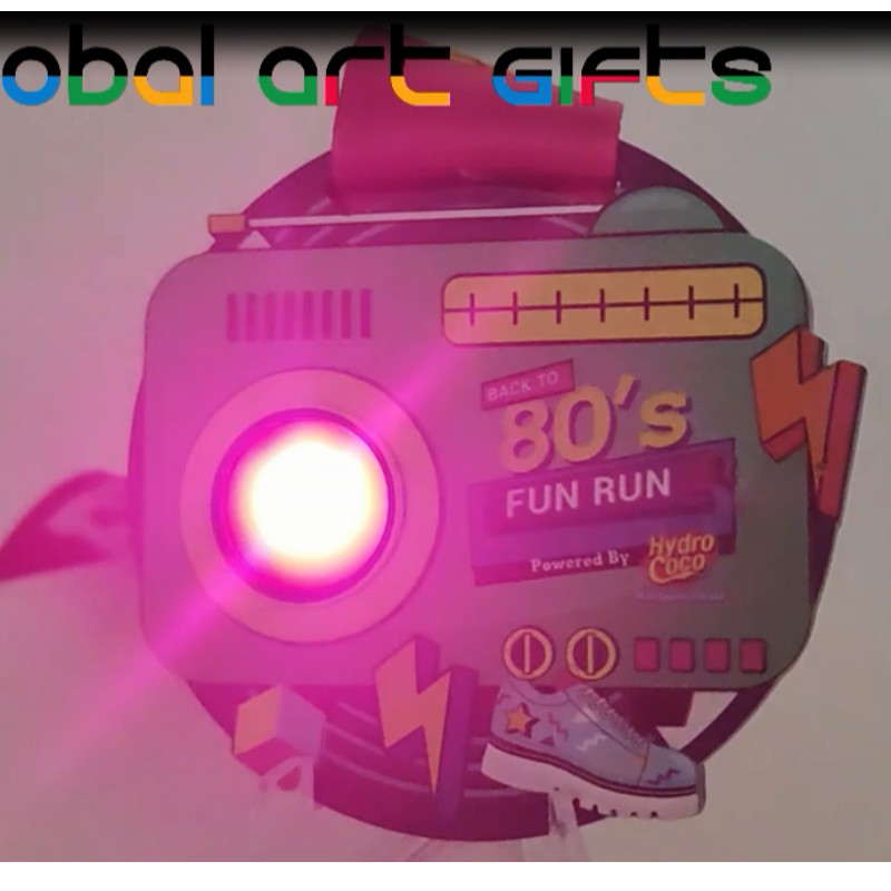 대량 참여 이벤트 메달 공급 업체 Fun Run LED 커스텀 레이스 메달