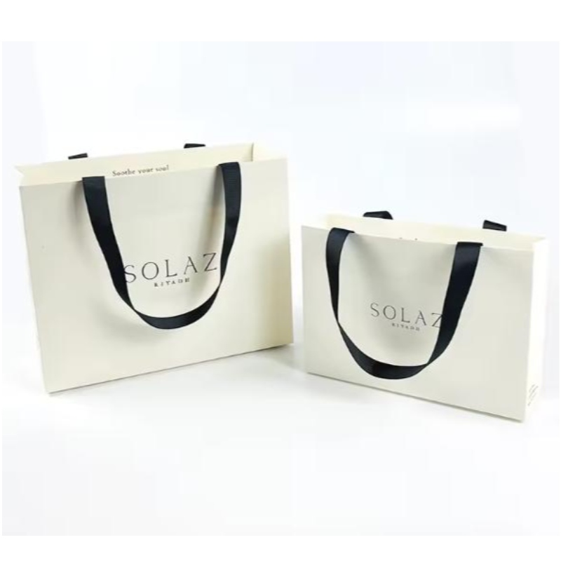 인쇄 종이 가방 골판지 고급 흰색 크래프트 종이 선물 가방 리본 손잡이 쇼핑백을위한 자신의 로고